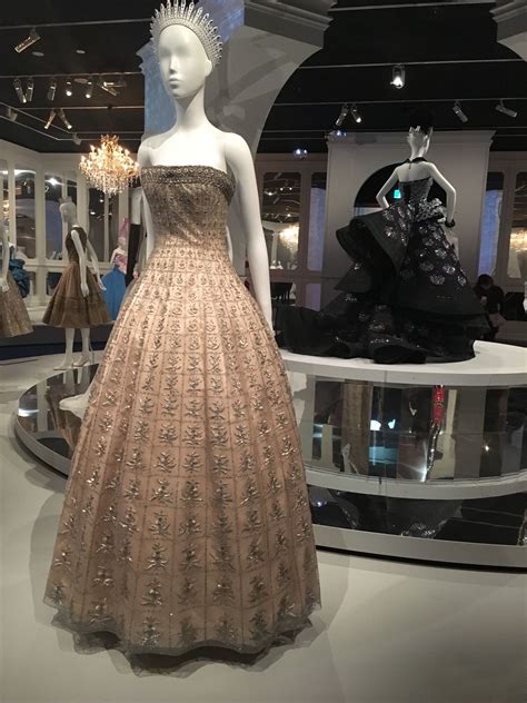 dior oui dresses